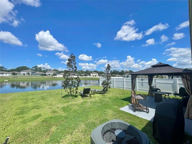 Building Photo - 251 Villavista Ct