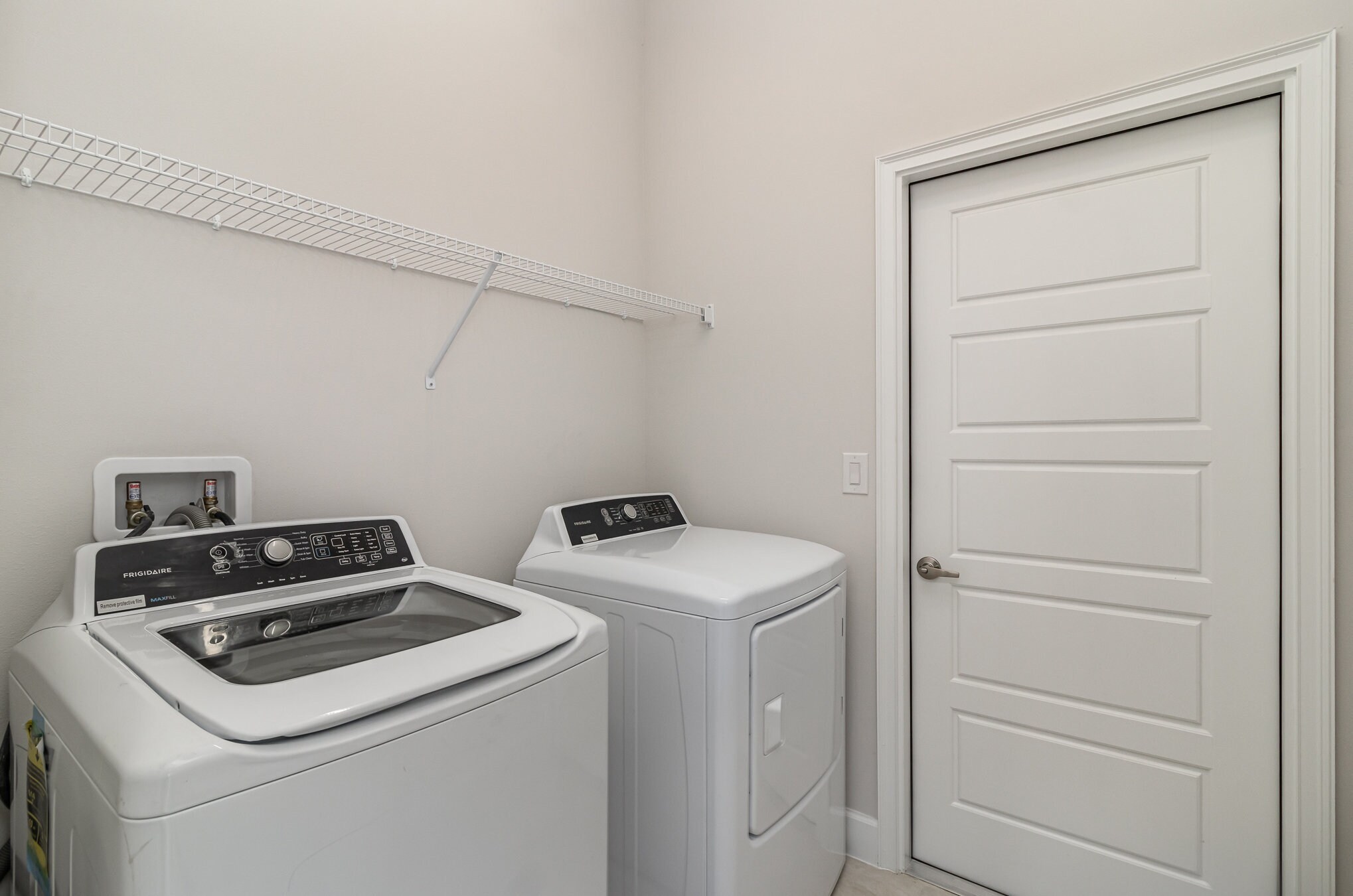 Building Photo - 2482 Carrick St NW