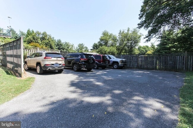 Building Photo - 3263 St Johns Ln