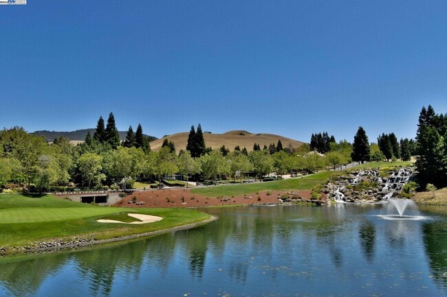 Building Photo - 3515 Deer Crest Dr