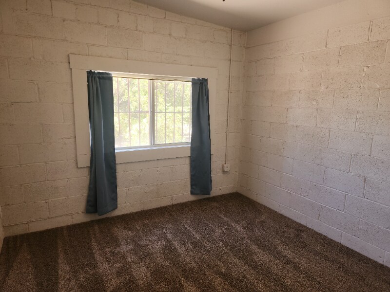 Building Photo - 401 S 12th St