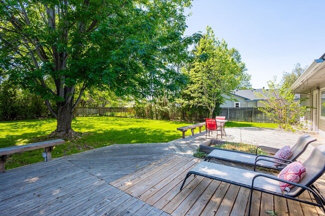 Building Photo - Newly Renovated 3 bed 2 bath home in the heart of MERIDIAN