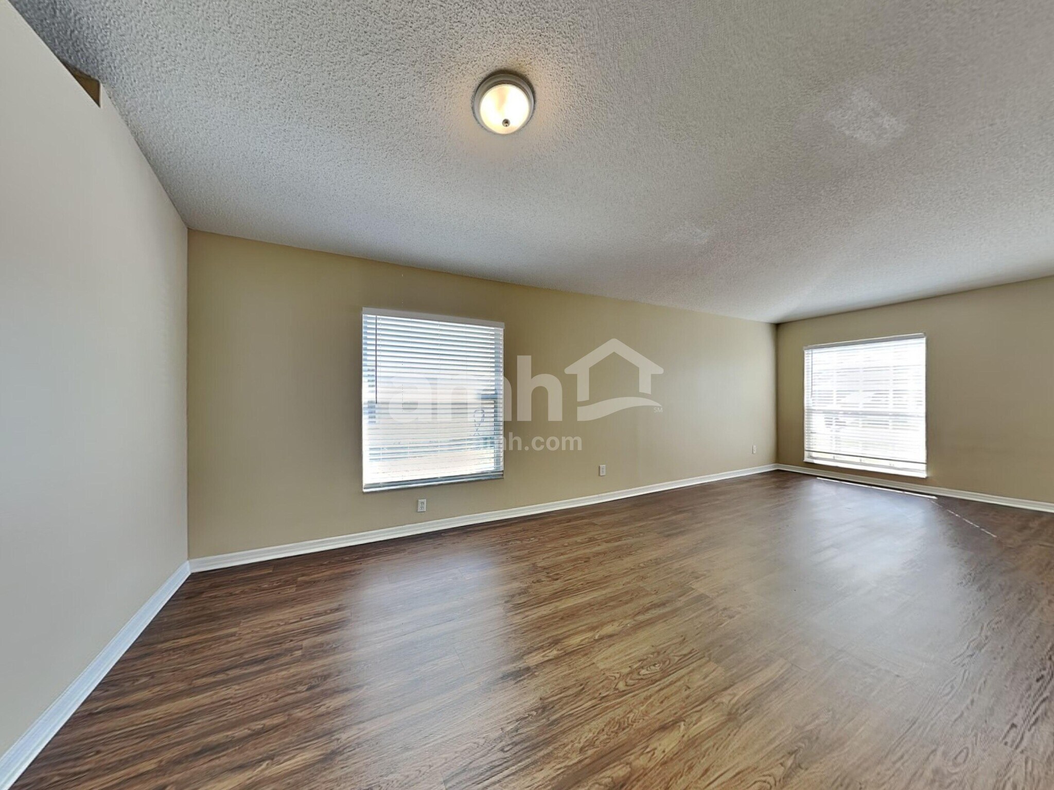Building Photo - 12517 Midpointe Dr