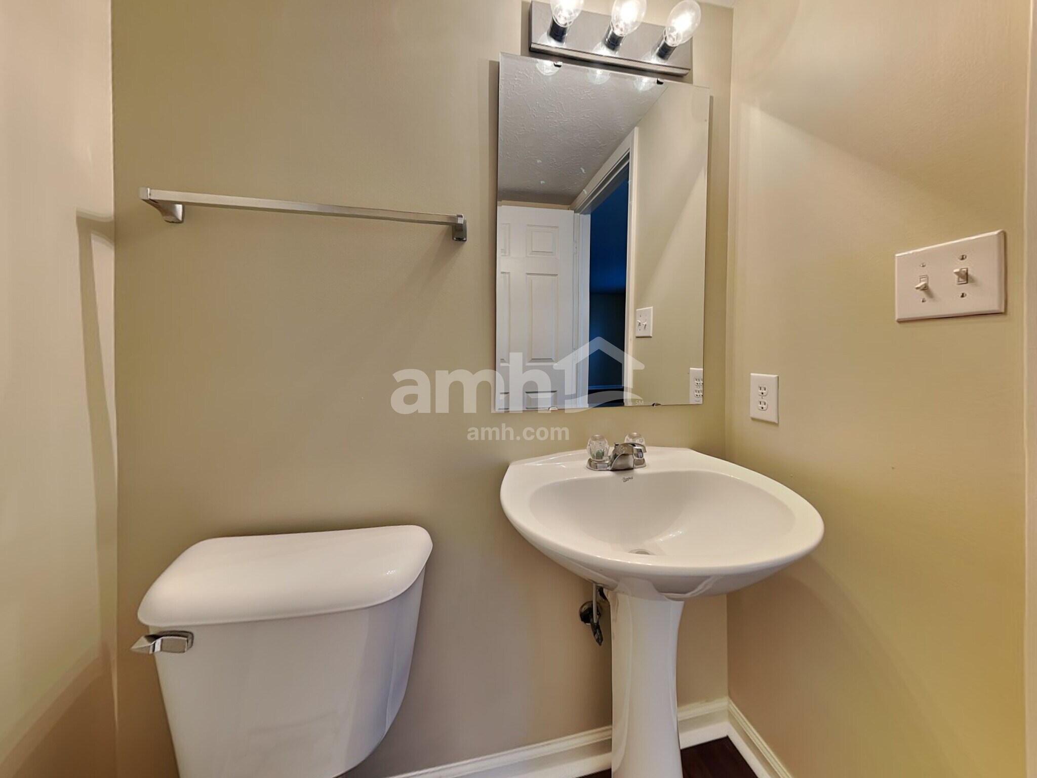 Building Photo - 15003 Lovely Dove Ln