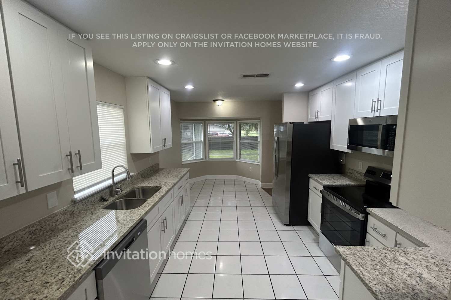 Building Photo - 3236 Forestbrook Dr N