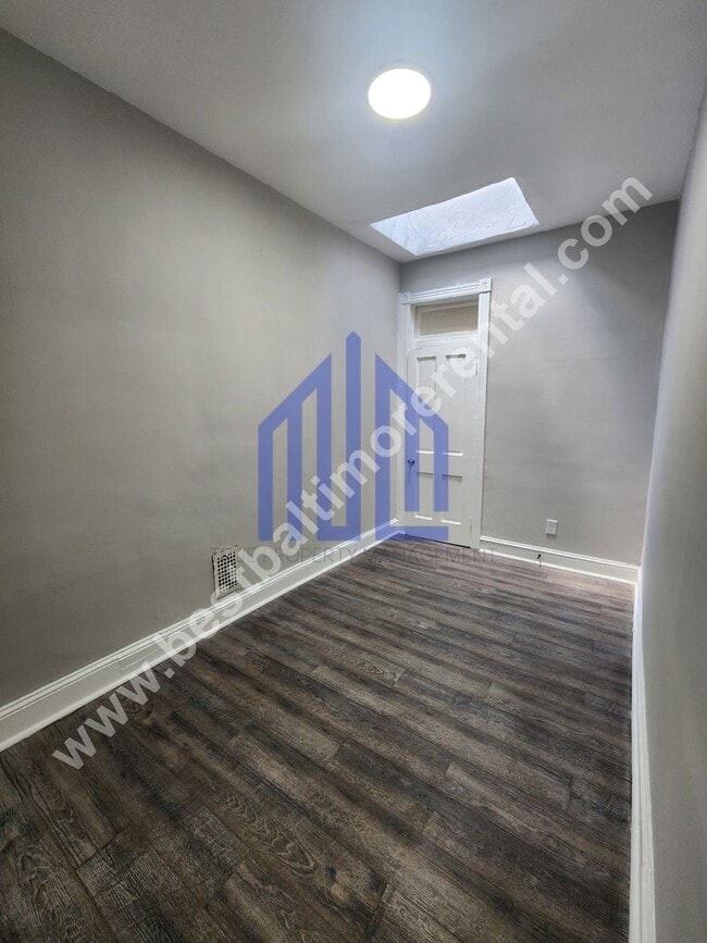 Building Photo - Coming Soon!!!!!! Spacious 3 Bedroom in We...