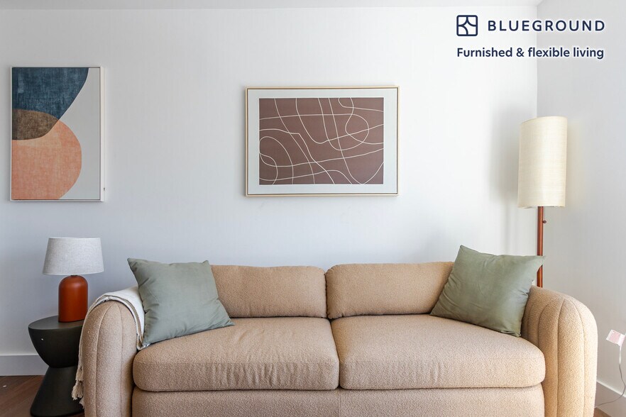 Building Photo - 325 Lafayette Ave