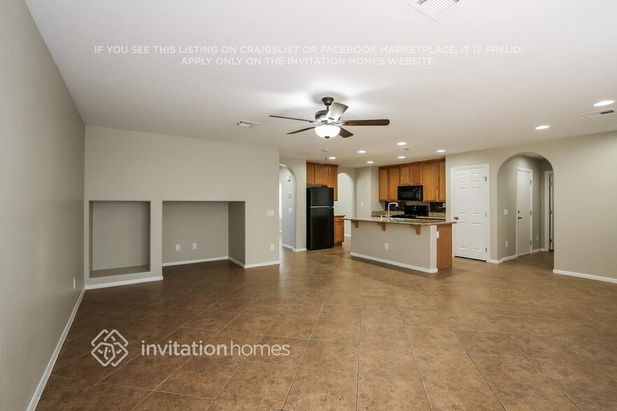 Building Photo - 5349 N Santa Fe Heights St