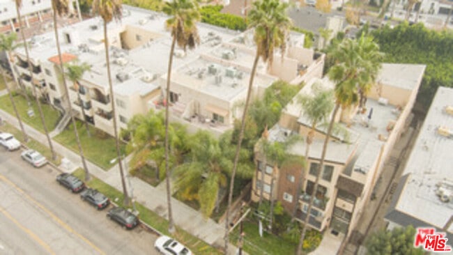 Building Photo - 4428 Fulton Ave