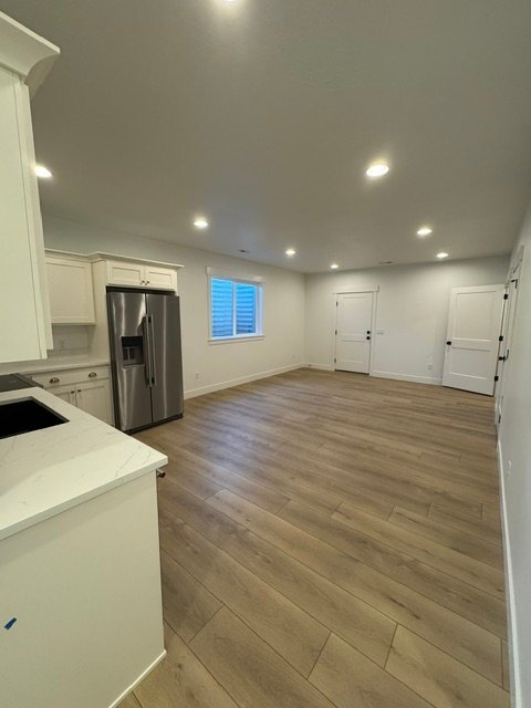 Building Photo - 144 W Birds Eye Ln