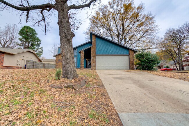 Building Photo - 9302 S 90th E Ave