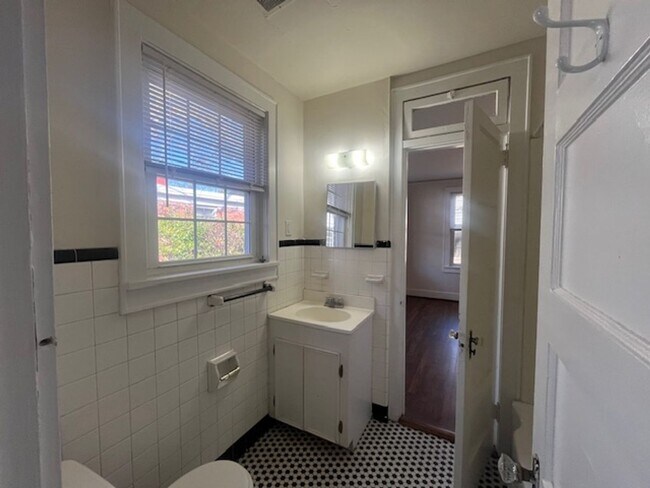 Building Photo - 2521-2521 Burney Dr