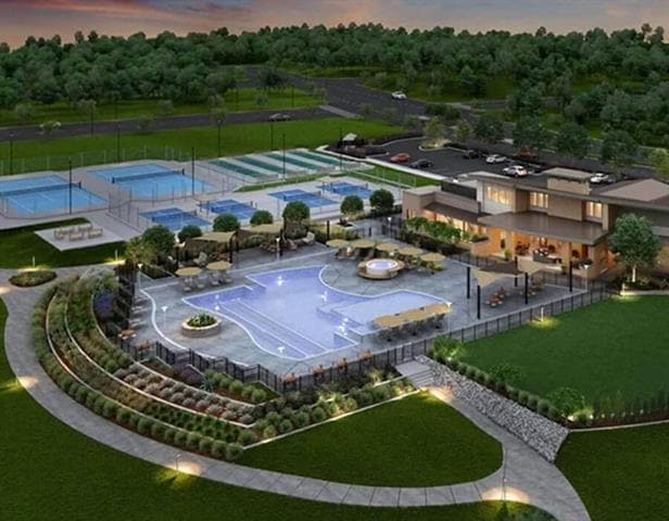 Building Photo - 855 Forest St