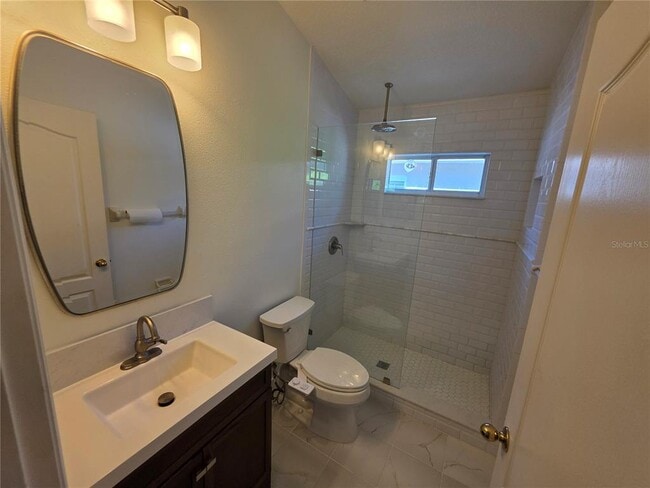 Building Photo - 730 Straw Lake Dr