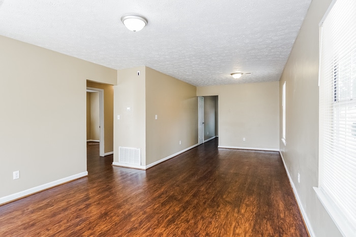 Building Photo - 2332 2nd Ave S