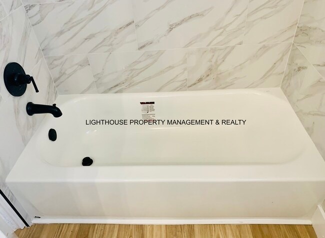 Building Photo - Completely Renovated 3-Bedroom Home in Edgewood Manor