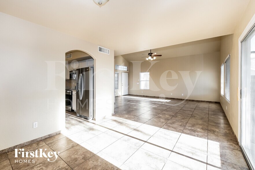 Building Photo - 7351 W Eva St