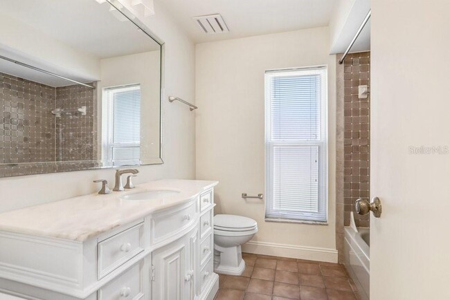 Building Photo - 13919 Wellesford Way