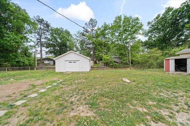 Building Photo - 7283 Juana Dr