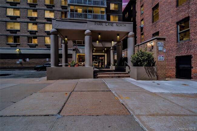 Building Photo - 118-17 Union Tpke Un