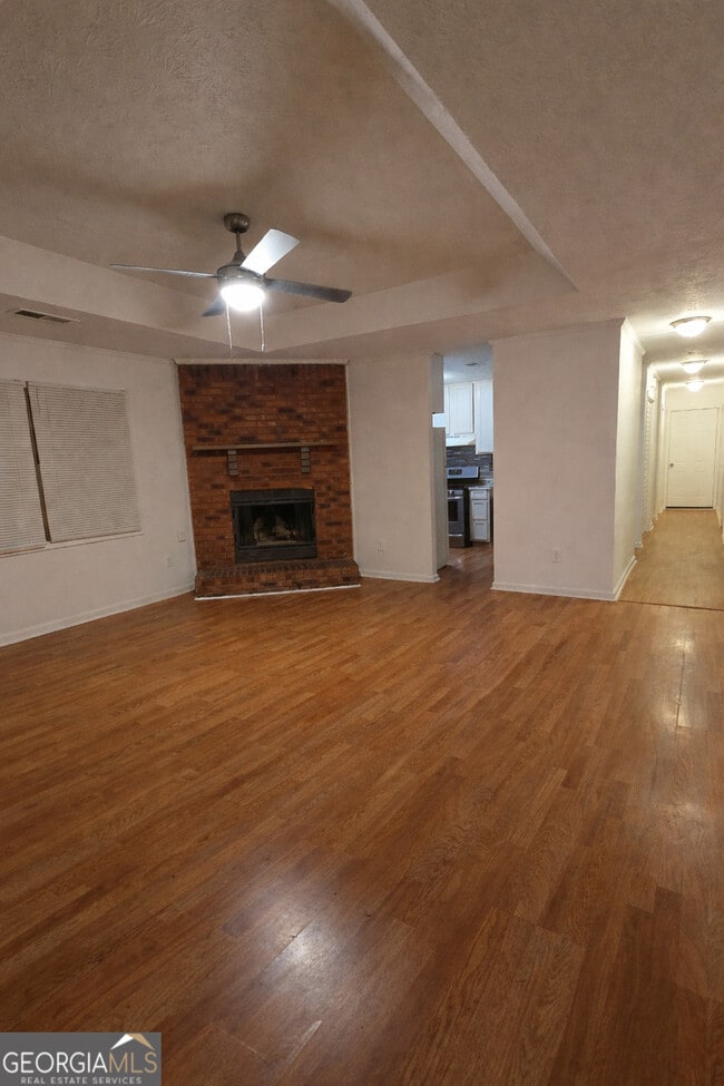 Building Photo - 1086 Summer Brook Anx