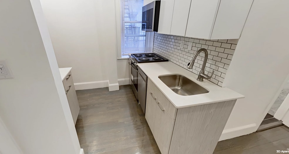 Primary Photo - 30 Peterborough St