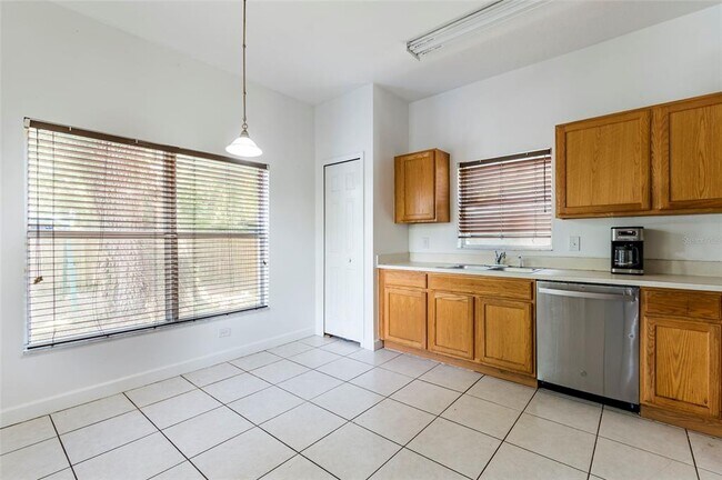 Building Photo - 8213 N Klondyke St