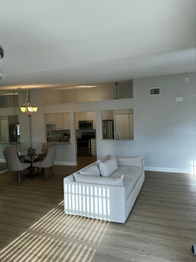 Building Photo - 3795 Silver Lace Ln