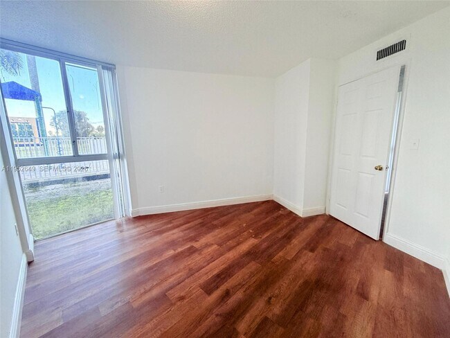 Building Photo - 6995 NW 186th St