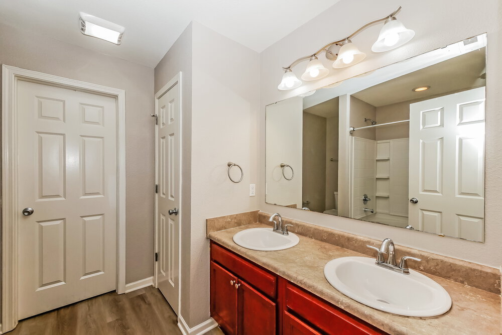 Building Photo - 8024 Gathering Ln