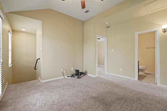 Building Photo - 13839 Rosemere Ln