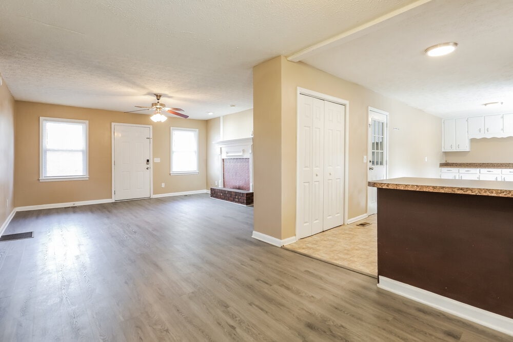 Building Photo - 17 E Wedgewood Cir