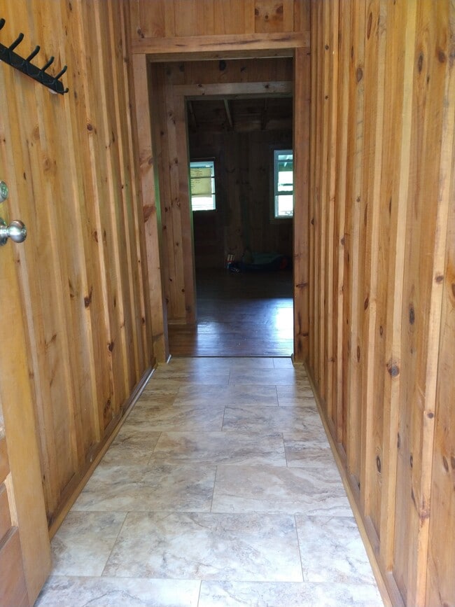 Building Photo - 295 Ozzie Cornett Dr