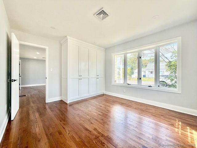 Building Photo - 40 E Pasadena Pl