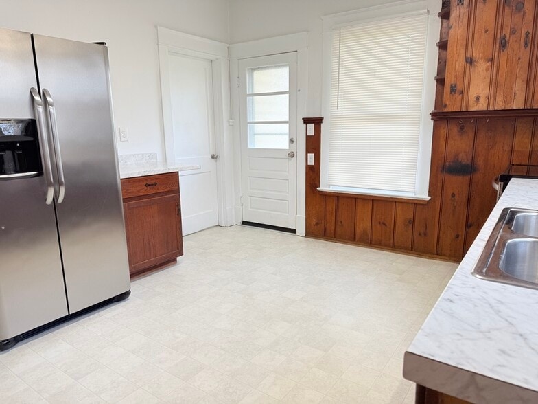 Kitchen w/Door to Pantry & Back Porch & Yard - 2205 Mayflower Dr