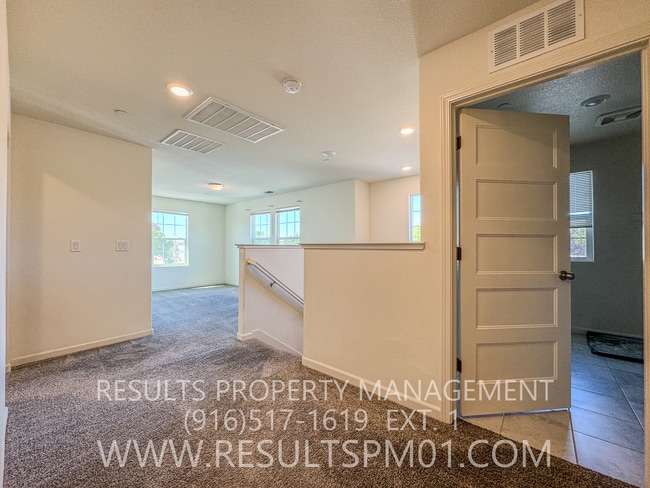 Building Photo - Beautiful Natomas 4 Bedroom Home w Loft