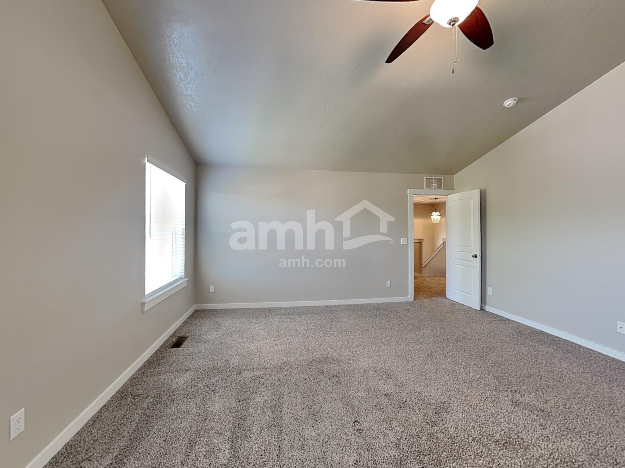 Building Photo - 9860 W Mossywood Dr