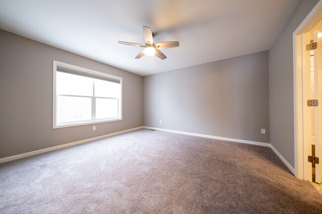 Building Photo - 20817 Guthrie Dr