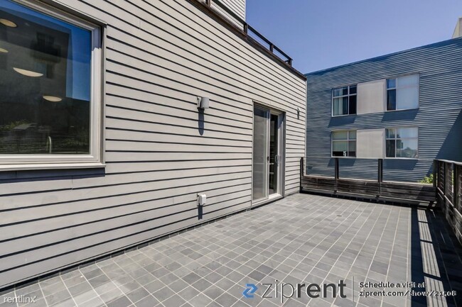 Building Photo - 1 br, 1 bath Condo - 555 Innes Ave, San Fr...