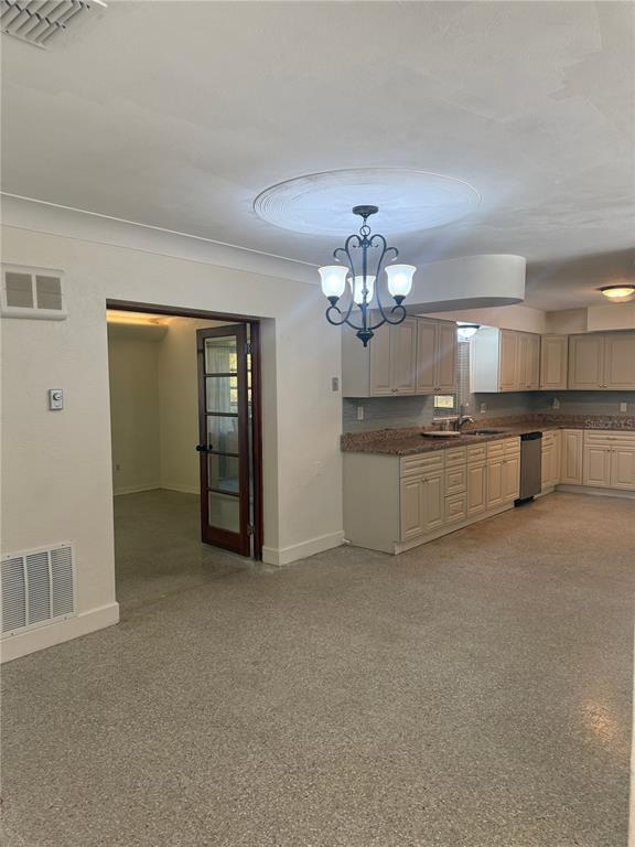 Building Photo - 206 Robin Rd