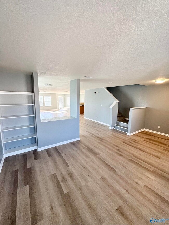 Building Photo - 207 Millbury Ct