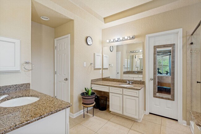 Building Photo - GORGEOUS 5-BEDROOM IN TRIANA SUBDIVISION