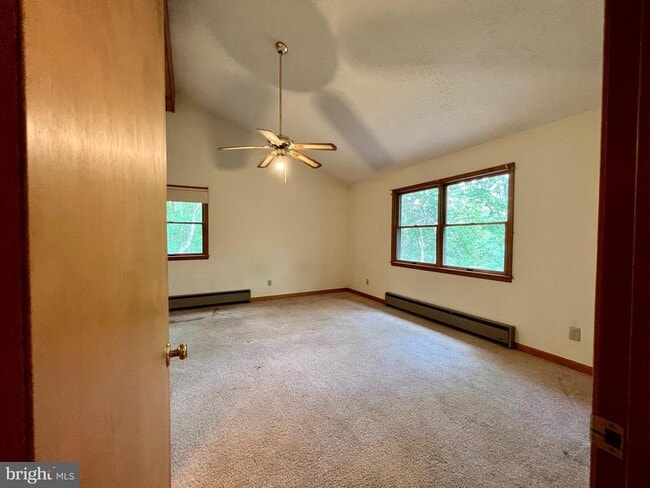 Building Photo - 148 Fieldstone Ln
