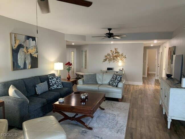 Building Photo - 1925 Clifford St