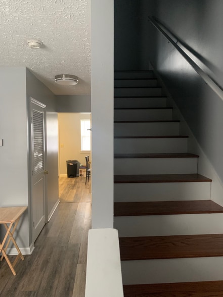 Building Photo - 939 Piedmont St