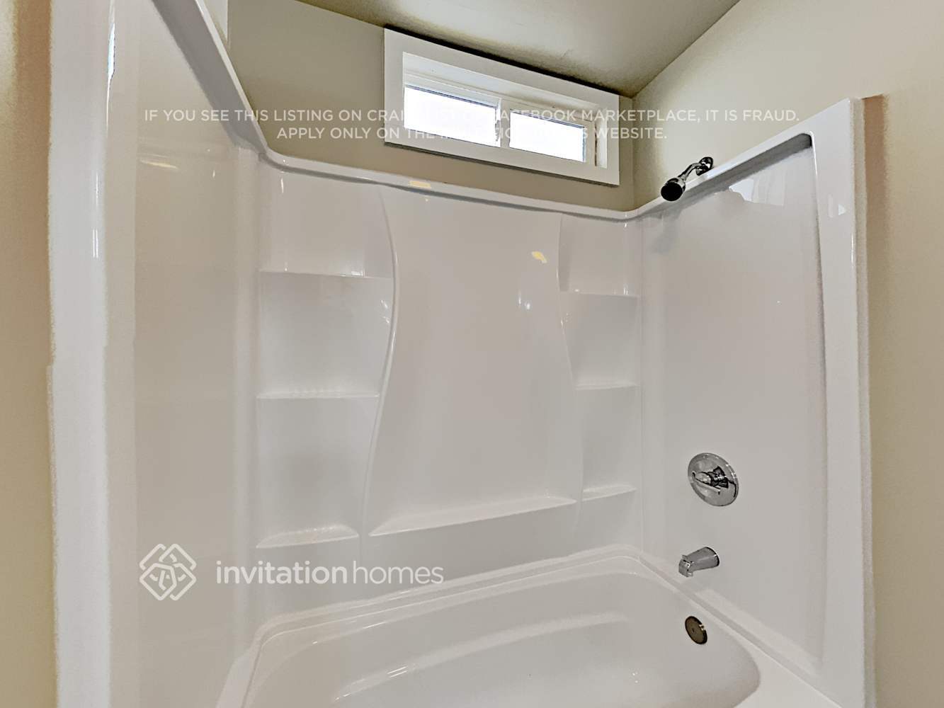 Building Photo - 230 S 79th St