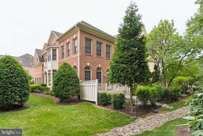 Building Photo - 12810 Falcon Wood Pl