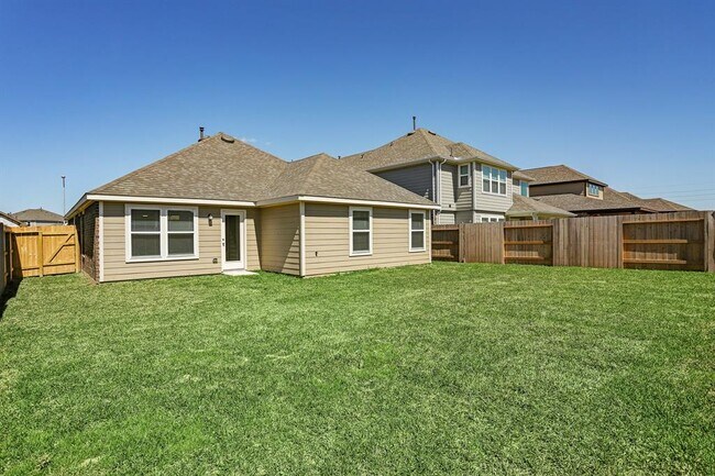 Building Photo - 28419 Aubrey Orchard Ln