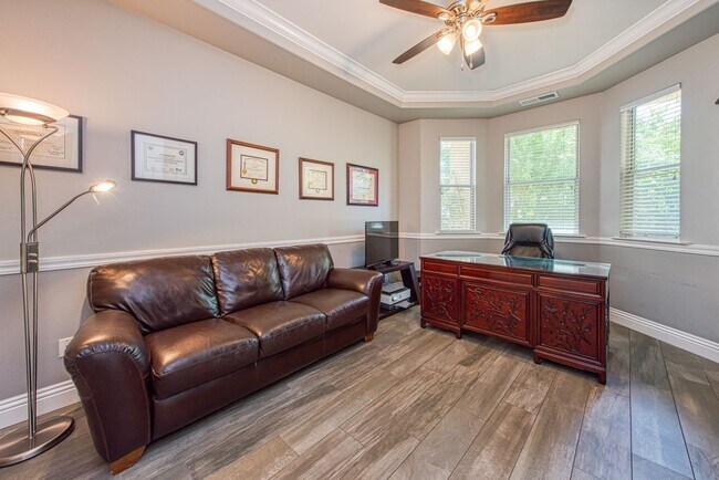 Building Photo - Custom home in beautiful St Andrews Green gated community