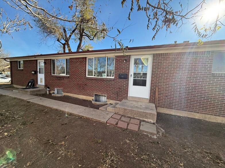 Primary Photo - 53 S Julian St
